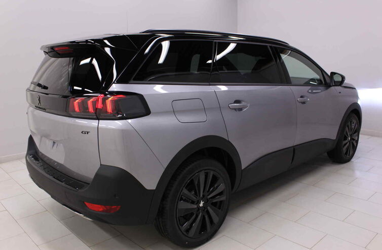 PEUGEOT 5008 SUV Diesel