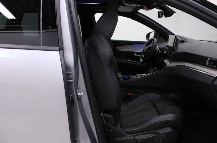 PEUGEOT 5008 SUV Diesel