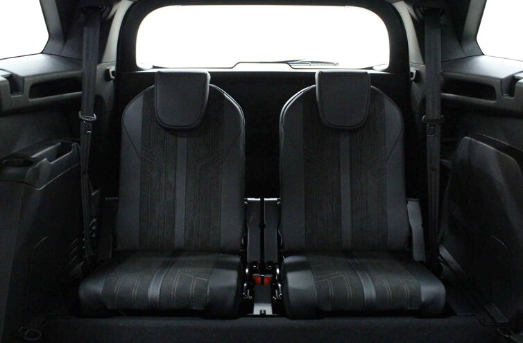 PEUGEOT 5008 SUV Diesel