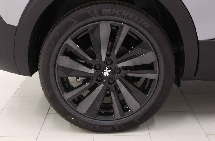 PEUGEOT 5008 SUV Diesel