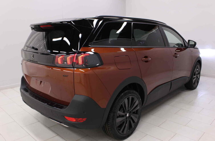 PEUGEOT 5008 SUV Diesel