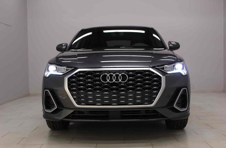 AUDI Q3 Sportback SUV Essence Hybride