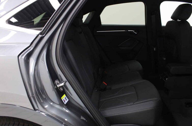 AUDI Q3 Sportback SUV Essence Hybride