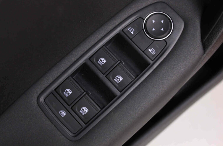 RENAULT Captur SUV Essence