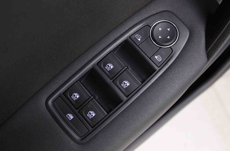 RENAULT Captur SUV Essence