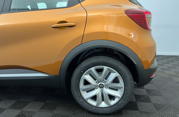 RENAULT Captur SUV Essence