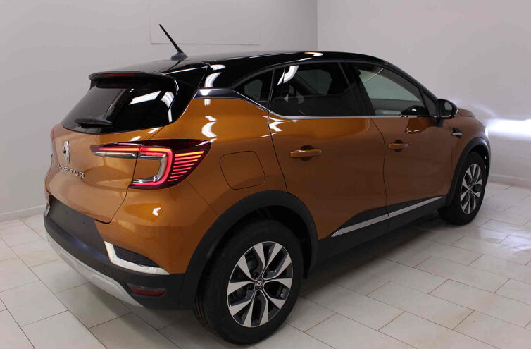 RENAULT Captur SUV Essence