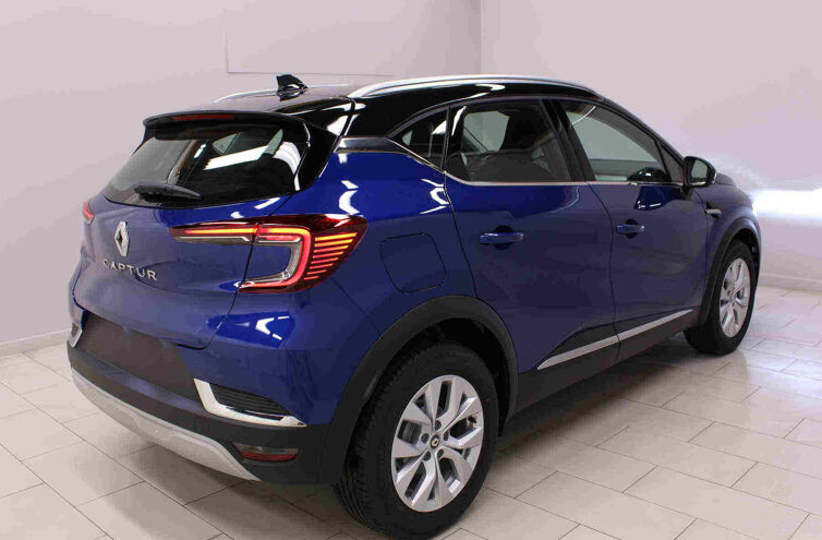 RENAULT Captur SUV Essence