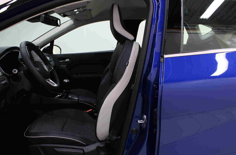 RENAULT Captur SUV Essence