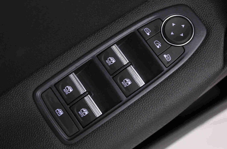 RENAULT Captur SUV Essence