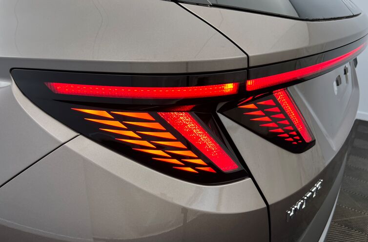 HYUNDAI Tucson SUV Hybride Essence