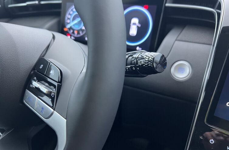 HYUNDAI Tucson SUV Hybride Essence