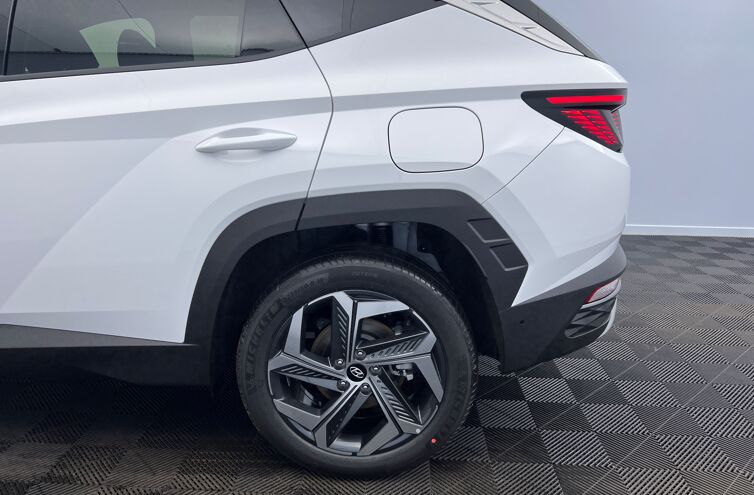 HYUNDAI Tucson SUV Hybride Essence