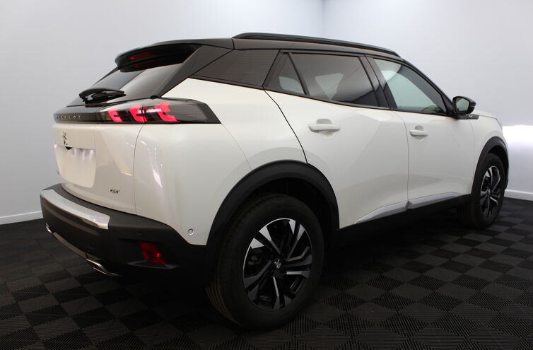 PEUGEOT 2008 SUV Essence