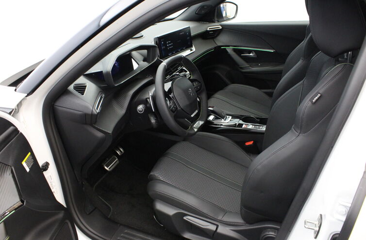PEUGEOT 2008 SUV Essence