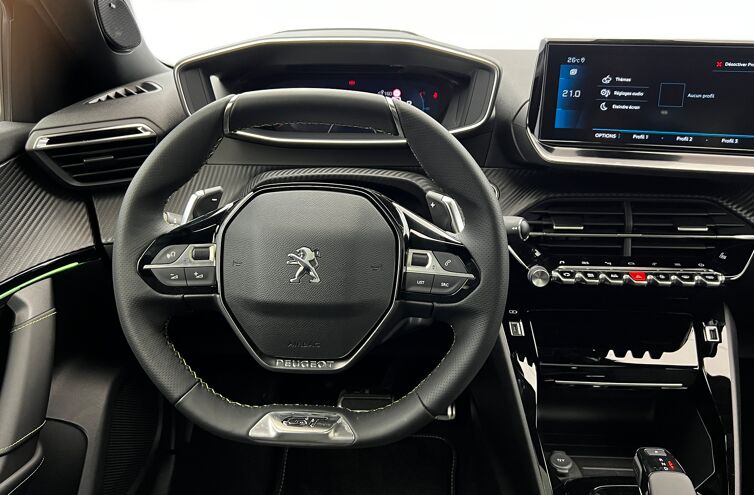 PEUGEOT 2008 SUV Essence