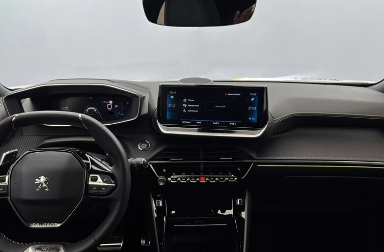 PEUGEOT 2008 SUV Essence