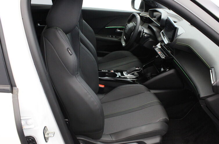 PEUGEOT 2008 SUV Essence