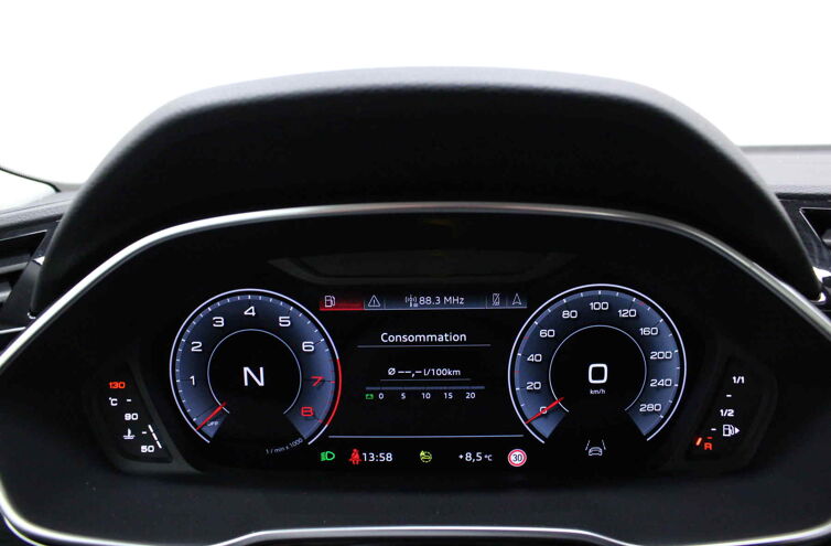 AUDI Q3 SUV Essence Hybride