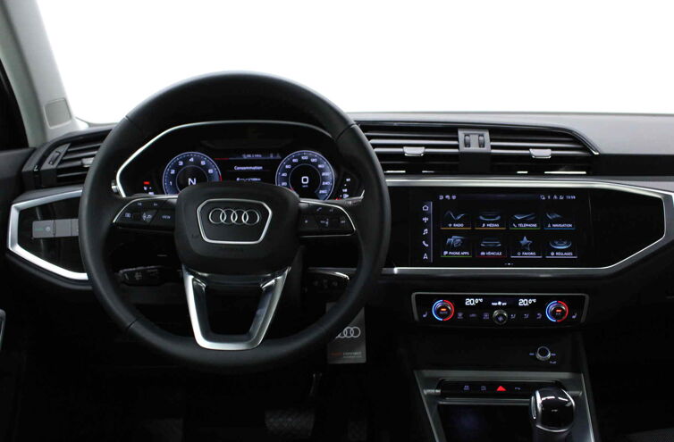 AUDI Q3 SUV Essence Hybride