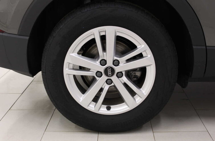 AUDI Q3 SUV Essence Hybride