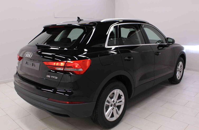 AUDI Q3 SUV Essence Hybride