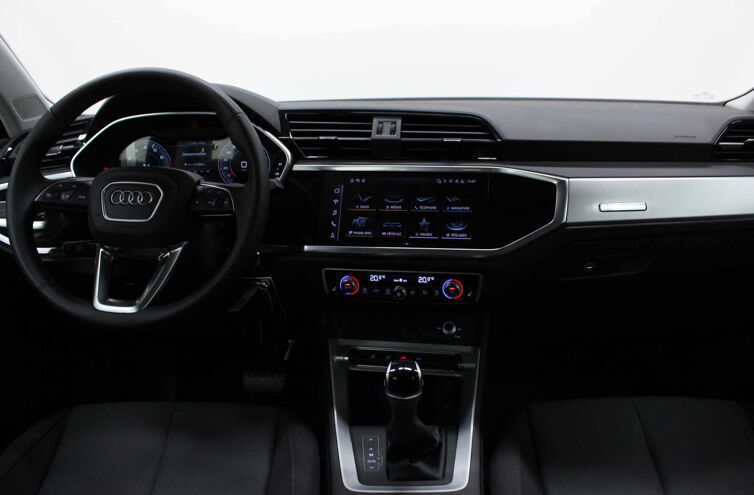 AUDI Q3 SUV Essence Hybride