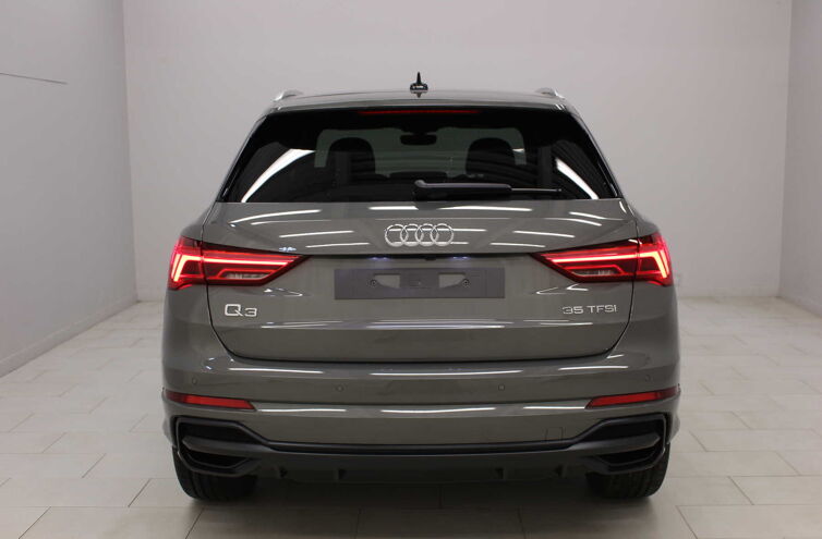 AUDI Q3 SUV Essence Hybride