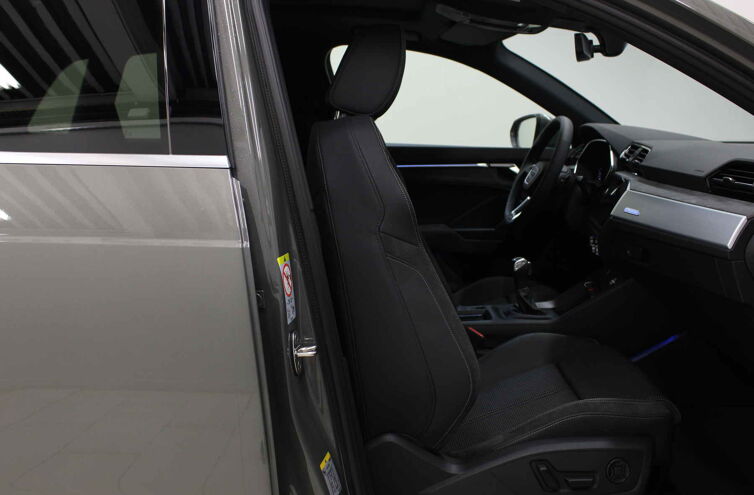 AUDI Q3 SUV Essence Hybride