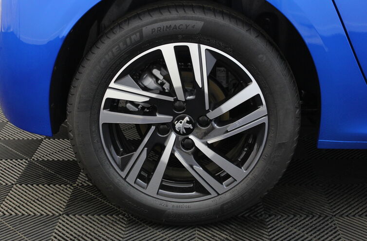 PEUGEOT 208 Citadine Essence