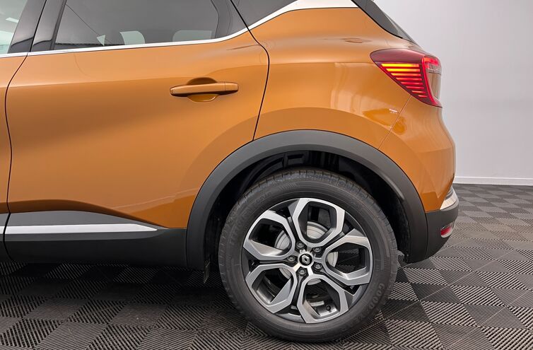 RENAULT Captur SUV Essence