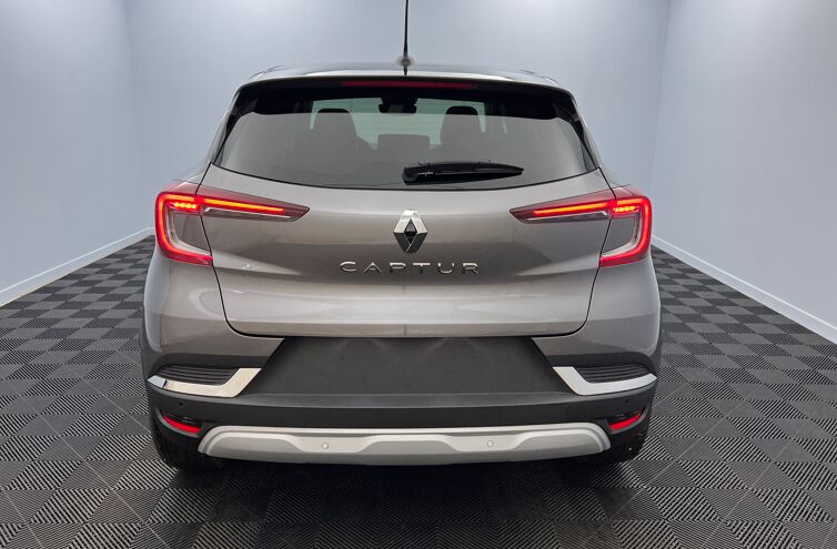 RENAULT Captur SUV Essence