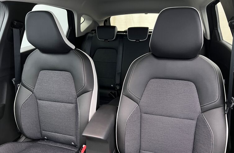 RENAULT Captur SUV Essence