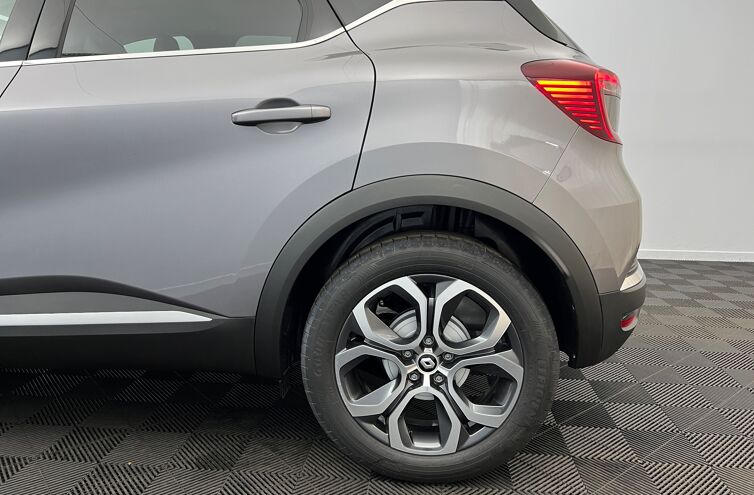 RENAULT Captur SUV Essence