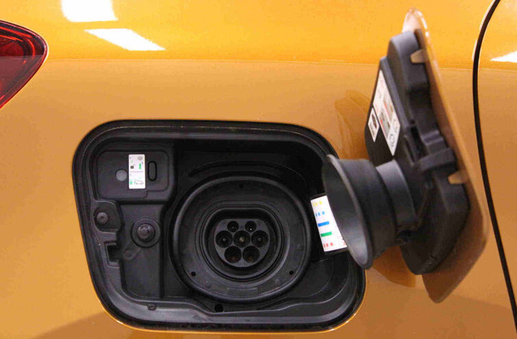 RENAULT Captur SUV Essence Hybride rechargeable