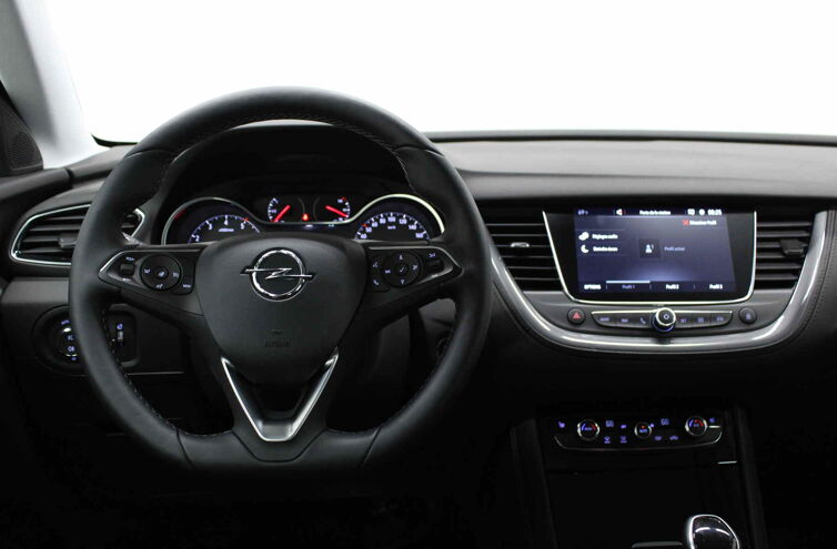 OPEL Grandland X SUV Essence