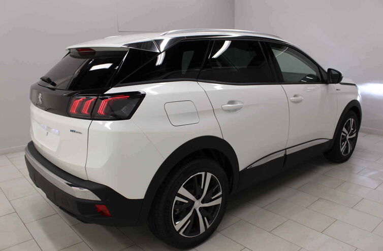 PEUGEOT 3008 SUV Hybride rechargeable Essence