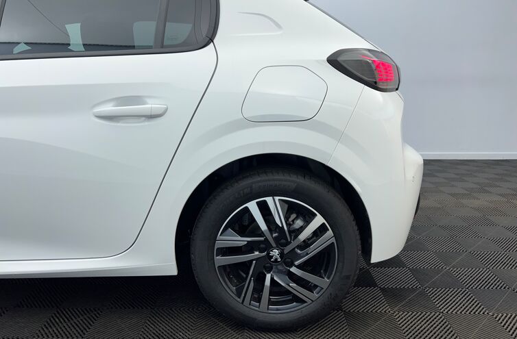 PEUGEOT 208 Citadine Essence
