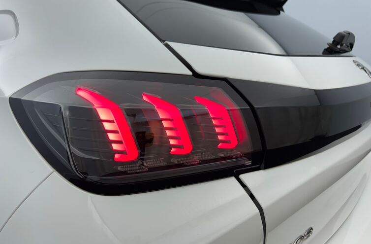 PEUGEOT 208 Citadine Essence