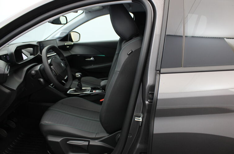 PEUGEOT 208 Citadine Essence