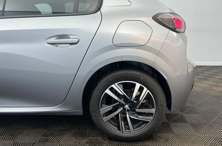 PEUGEOT 208 Citadine Essence