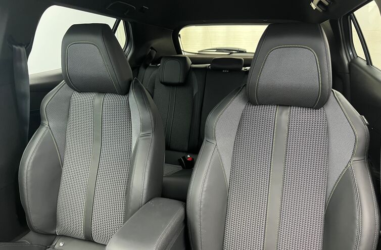PEUGEOT 2008 SUV Diesel