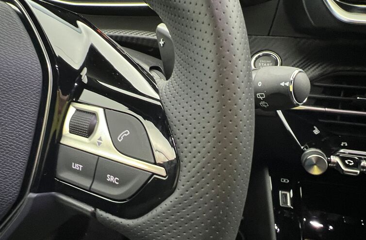 PEUGEOT 2008 SUV Diesel