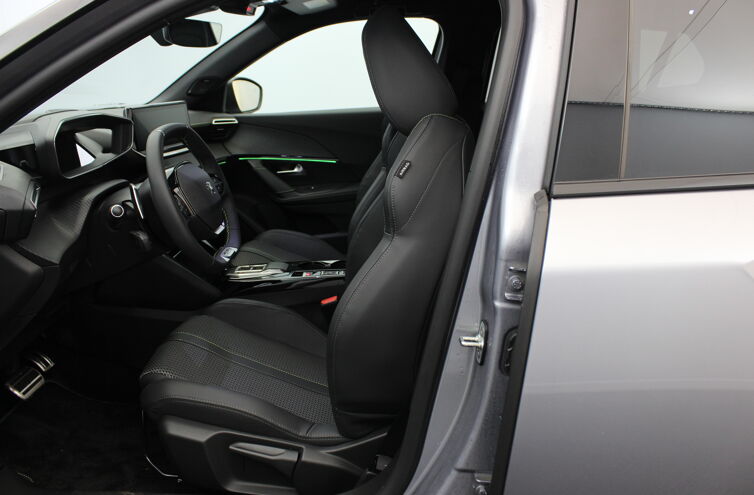 PEUGEOT 2008 SUV Essence