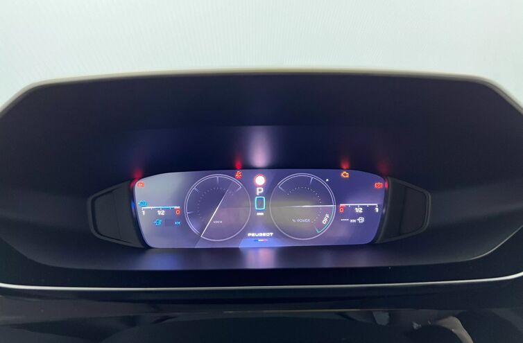 PEUGEOT 308 Berline Hybride rechargeable Essence