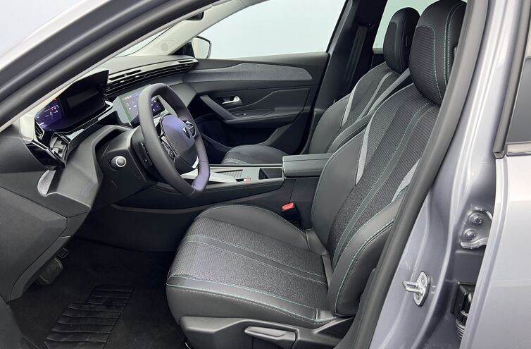 PEUGEOT 308 Berline Hybride rechargeable Essence