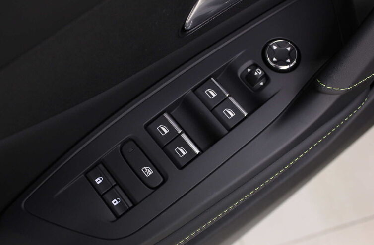 PEUGEOT 308 Berline Diesel