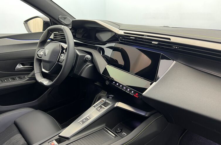 PEUGEOT 308 Berline Hybride rechargeable Essence
