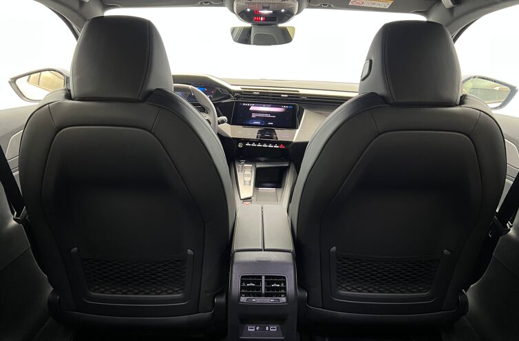 PEUGEOT 308 Berline Hybride rechargeable Essence