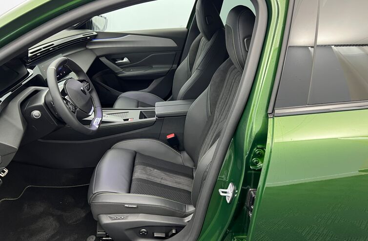 PEUGEOT 308 Berline Hybride rechargeable Essence